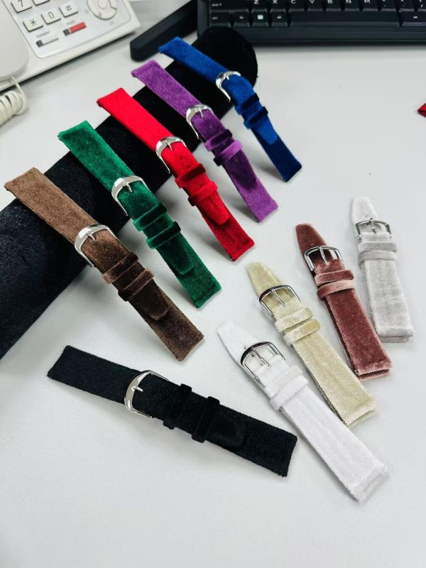 Velvet Replace The Watch Strap - Image 3