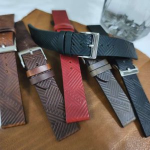 Oil waxed calf leather flat watch strap